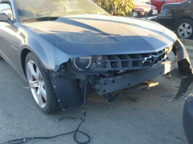 2G1FF1EV9A9191596 - 2010 CHEVROLET CAMARO LT GRAY photo 9