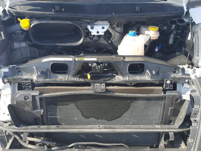 3C6TRVDG5HE502424 - 2017 RAM PROMASTER 白色 照片 7