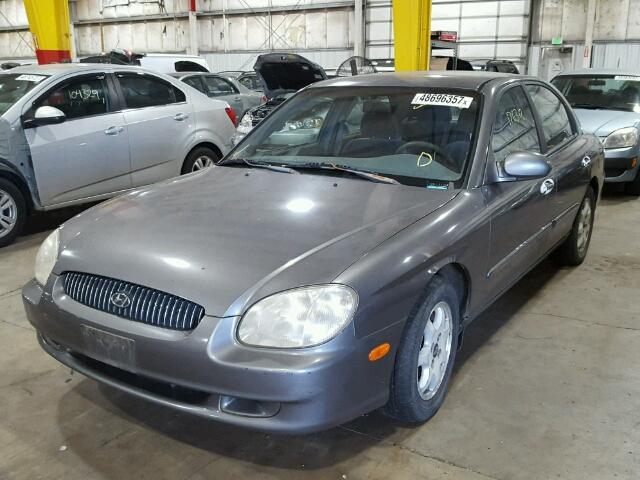 KMHWF35V31A442034 - 2001 HYUNDAI SONATA GLS GRAY photo 2