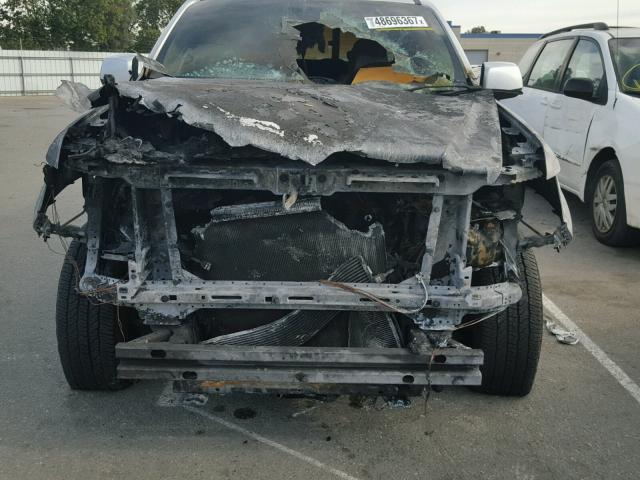 1GCGSCE31G1176590 - 2016 CHEVROLET COLORADO L SILVER photo 9