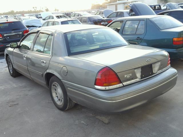 2FAFP74WXXX140183 - 1999 FORD CROWN VICT GRAY photo 3