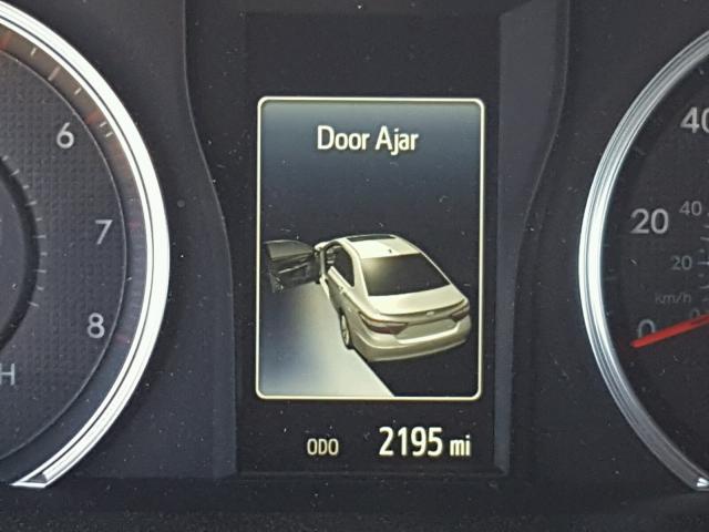 4T1BF1FK9HU433970 - 2017 TOYOTA CAMRY LE შავი ფოტო 8