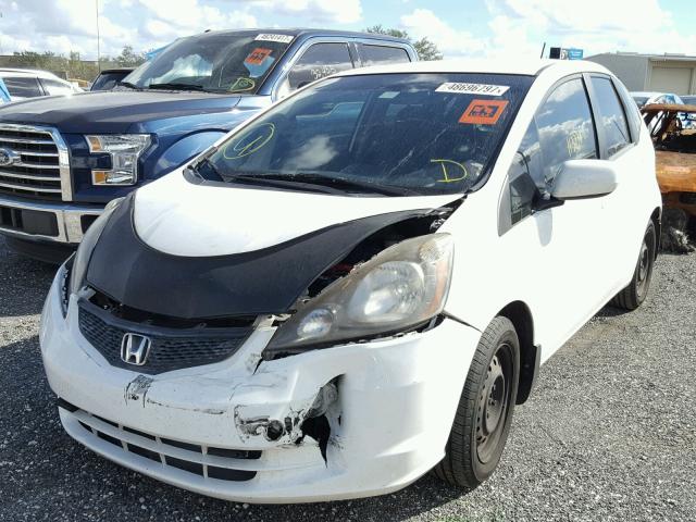 JHMGE8H39CS006173 - 2012 HONDA FIT WHITE photo 2