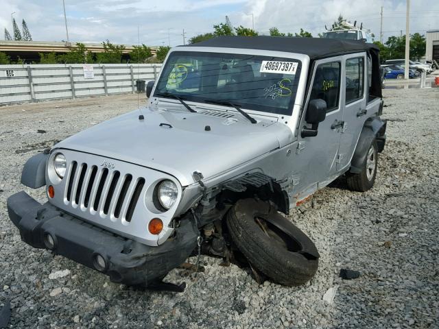 1J4BA3H17BL507770 - 2011 JEEP WRANGLER U SILVER photo 2