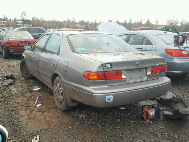 JT2BG22K410578031 - 2001 TOYOTA CAMRY CE SILVER photo 3