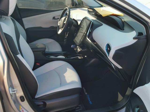 JTDKARFP9H3003200 - 2017 TOYOTA PRIUS PRIM ვერცხლისფერი ფოტო 5