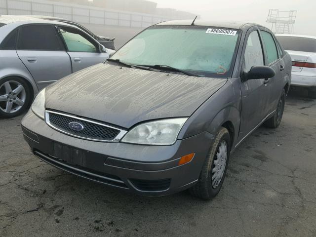 1FAFP34N07W152323 - 2007 FORD FOCUS ZX4 CHARCOAL photo 2