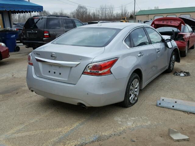 1N4AL3AP7FN892371 - 2015 NISSAN ALTIMA 2.5 SILVER photo 4