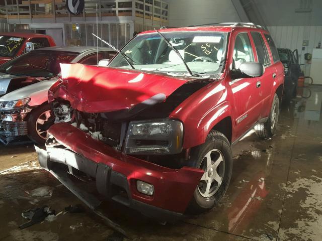 1GNDT13S232227055 - 2003 CHEVROLET TRAILBLAZE MAROON photo 2