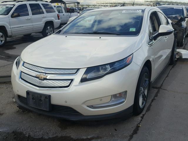 1G1RD6E46DU143410 - 2013 CHEVROLET VOLT CREAM photo 2