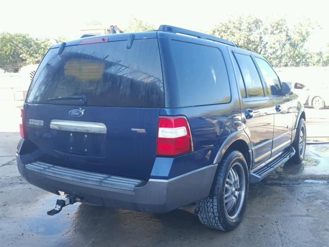 1FMFU15547LA76446 - 2007 FORD EXPEDITION BLUE photo 4