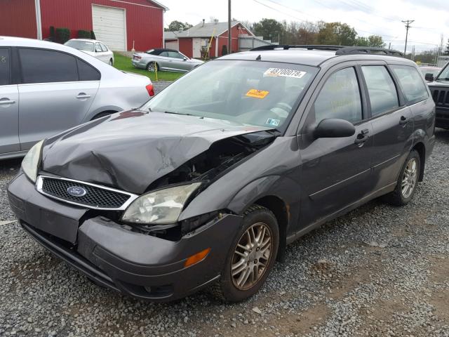 1FAFP36N95W292185 - 2005 FORD FOCUS ZXW GRAY photo 2