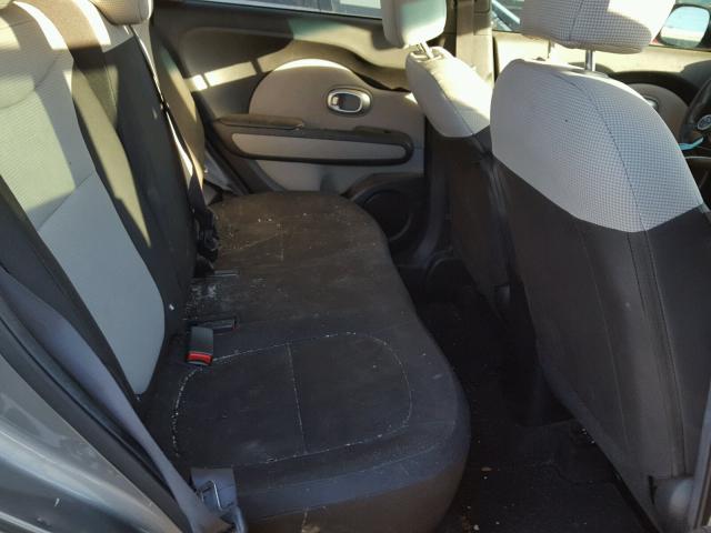 KNDJN2A23F7134986 - 2015 KIA SOUL CHARCOAL photo 6