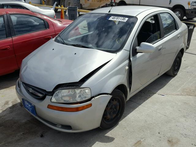 KL1TD52605B327288 - 2005 CHEVROLET AVEO BASE Күміс фото 2