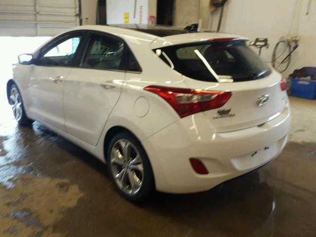 KMHD35LE3DU114422 - 2013 HYUNDAI ELANTRA GT WHITE photo 3