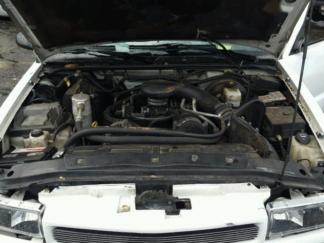 1GCCS19XX38129012 - 2003 CHEVROLET S TRUCK S1 WHITE photo 7