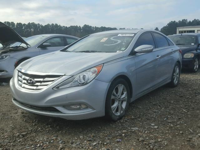 5NPEC4AC2BH003131 - 2011 HYUNDAI SONATA SE 银色 照片 2