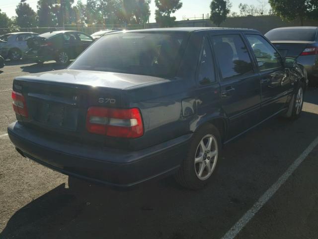 YV1LS55A0X1565580 - 1999 VOLVO S70 BLUE photo 4