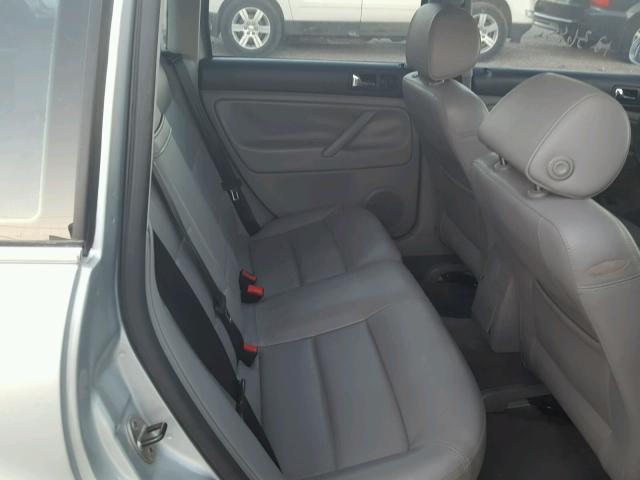 WVWDD63B05E120400 - 2005 VOLKSWAGEN PASSAT GLS SILVER photo 6