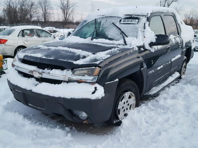 3GNEK13T73G122745 - 2003 CHEVROLET AVALANCHE GRAY photo 2