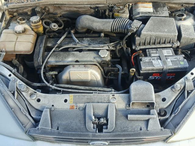 1FAFP3434YW414022 - 2000 FORD FOCUS SE WHITE photo 7