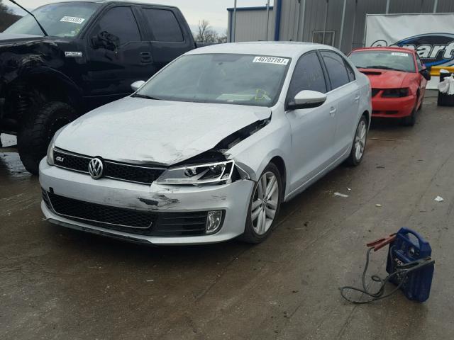 3VW4A7AJ7DM247420 - 2013 VOLKSWAGEN JETTA GLI SILVER photo 2