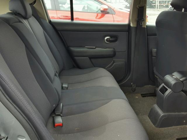 3N1BC13E87L457782 - 2007 NISSAN VERSA S GRAY photo 6