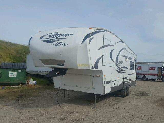 4YDF28S24D2503345 - 2013 KEYSTONE COUGAR WHITE photo 2