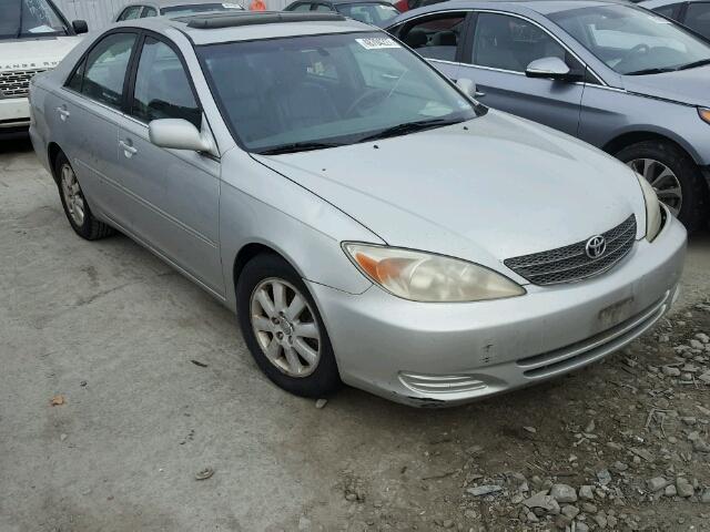 4T1BF30K52U008869 - 2002 TOYOTA CAMRY LE SILVER photo 1