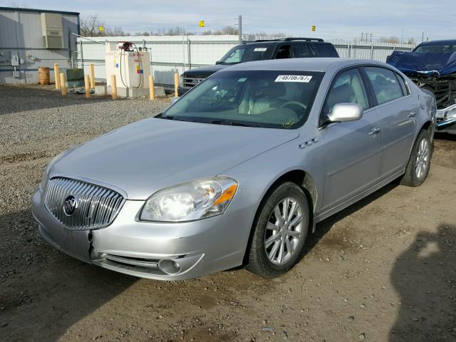 1G4HC5EM0BU134257 - 2011 BUICK LUCERNE CX SILVER photo 2