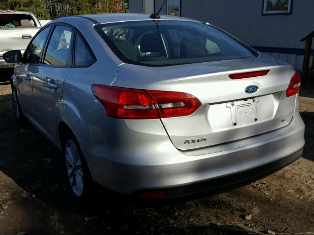 1FADP3F21FL237553 - 2015 FORD FOCUS SE SILVER photo 3