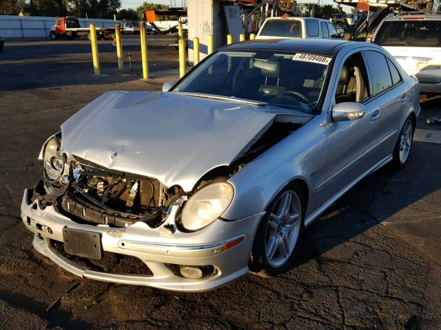 WDBUF76J56A953975 - 2006 MERCEDES-BENZ E 55 AMG GRAY photo 2