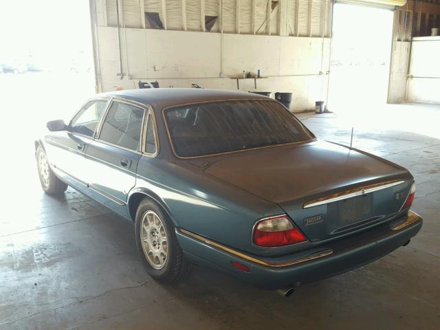 SAJHX1242WC821761 - 1998 JAGUAR XJ8 BLUE photo 3