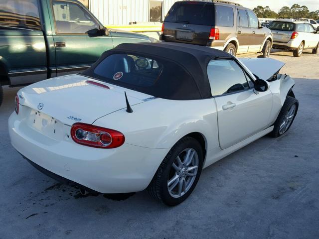 JM1NC25FX90202024 - 2009 MAZDA MX-5 MIATA WHITE photo 4