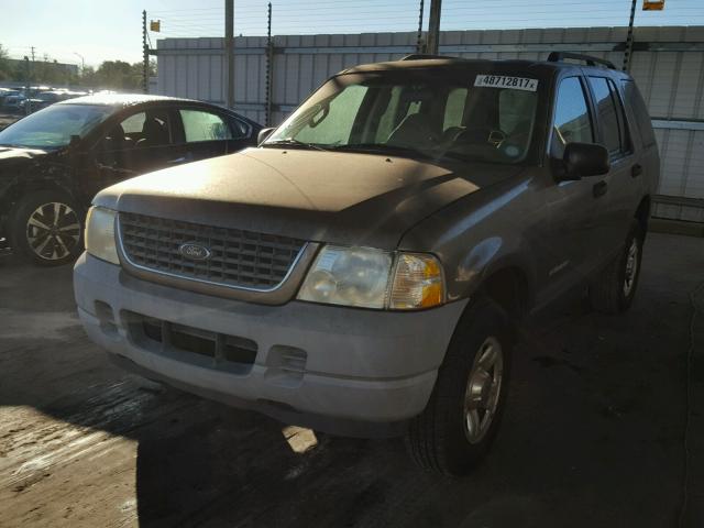 1FMZU62E22UB52229 - 2002 FORD EXPLORER X TAN photo 2