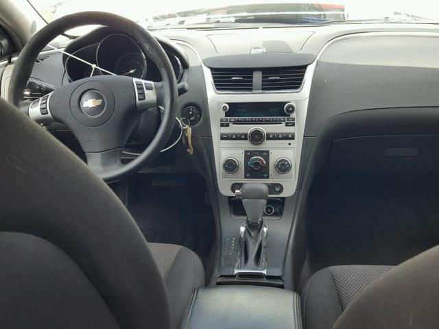 1G1ZH57B59F245738 - 2009 CHEVROLET MALIBU 1LT WHITE photo 9