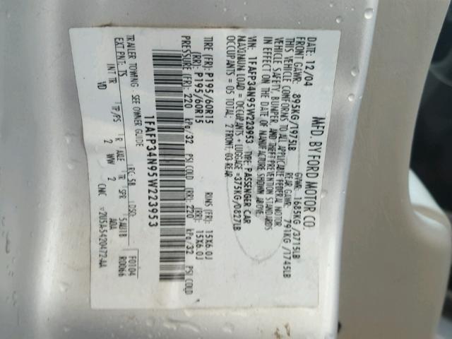 1FAFP34N95W223953 - 2005 FORD FOCUS ZX4 GRAY photo 10