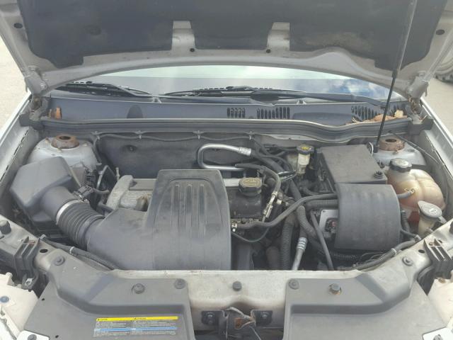 1G1AL52F957518142 - 2005 CHEVROLET COBALT LS SILVER photo 7