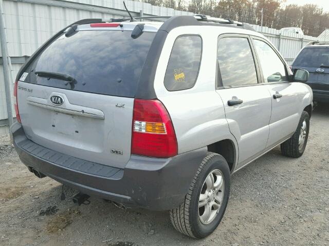 KNDJF723377397000 - 2007 KIA SPORTAGE E SILVER photo 4