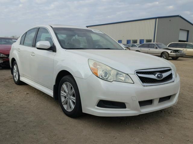 4S3BMCG6XA3233070 - 2010 SUBARU LEGACY 2.5 WHITE photo 1