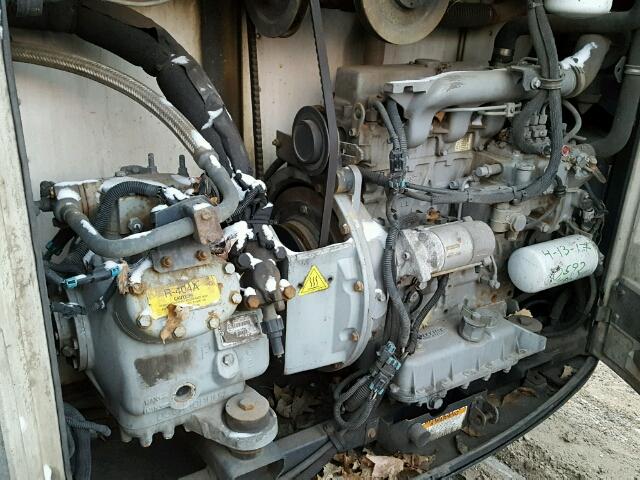 1UYVS25399U739101 - 2009 UTILITY TRAILER WHITE photo 7