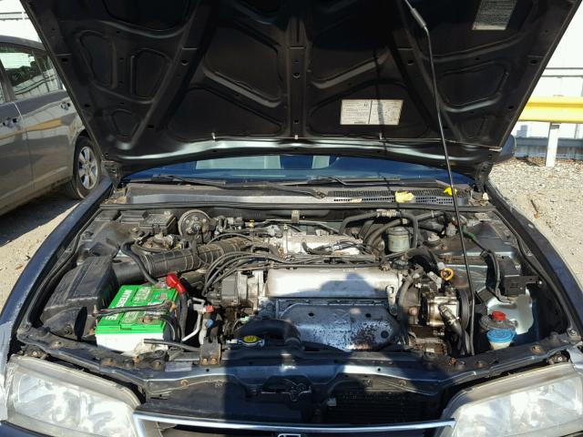 1HGCD563XVA262286 - 1997 HONDA ACCORD LX GREEN photo 7