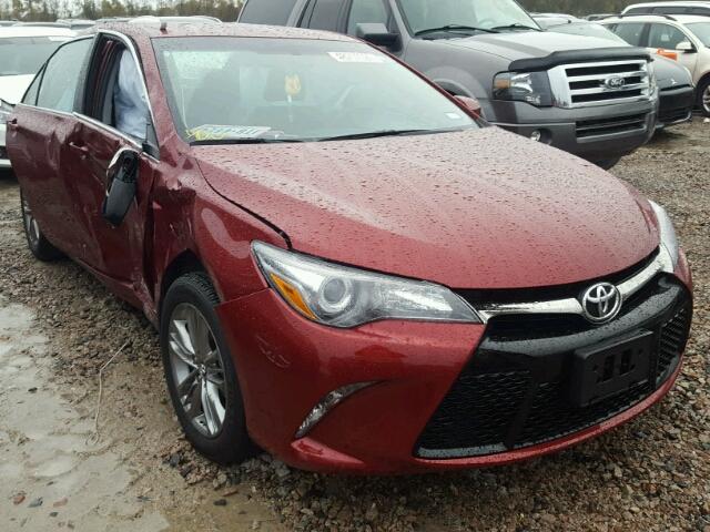 4T1BF1FK8HU801121 - 2017 TOYOTA CAMRY LE RED photo 1