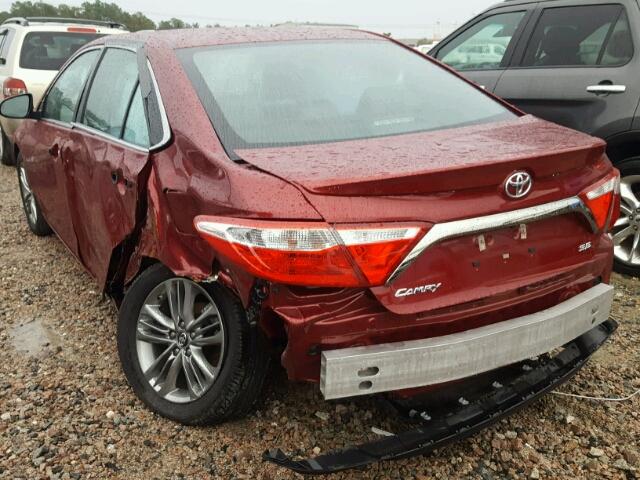 4T1BF1FK8HU801121 - 2017 TOYOTA CAMRY LE RED photo 3