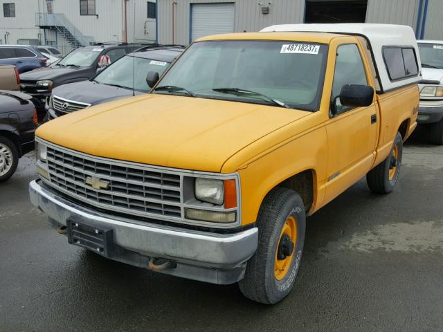 1GCEK14H1PZ202826 - 1993 CHEVROLET GMT-400 K1 YELLOW photo 2