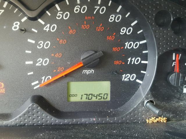 4F2YU06B22KM39014 - 2002 MAZDA TRIBUTE DX 银色 照片 8