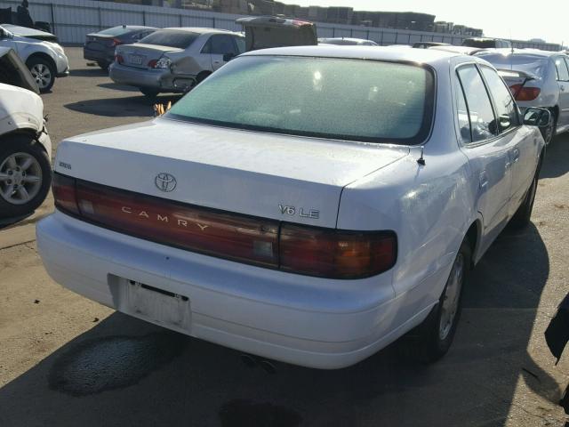 JT2GK12E5R0017924 - 1994 TOYOTA CAMRY LE WHITE photo 4