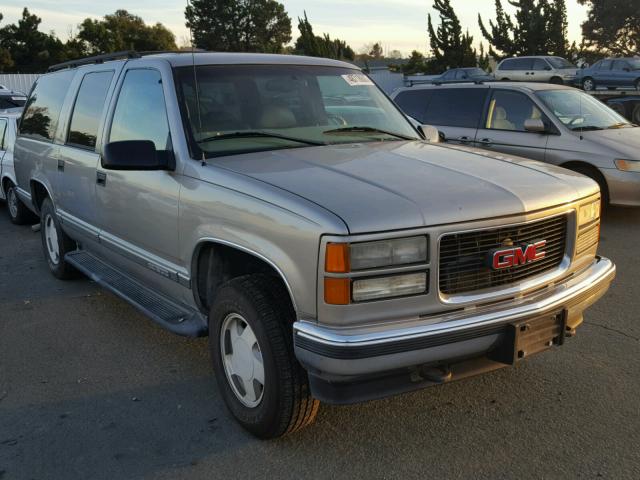 3GKFK16R8XG550931 - 1999 GMC SUBURBAN K GOLD photo 1