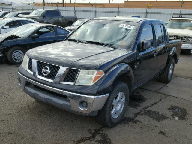 1N6AD07UX6C446274 - 2006 NISSAN FRONTIER C BLACK photo 2