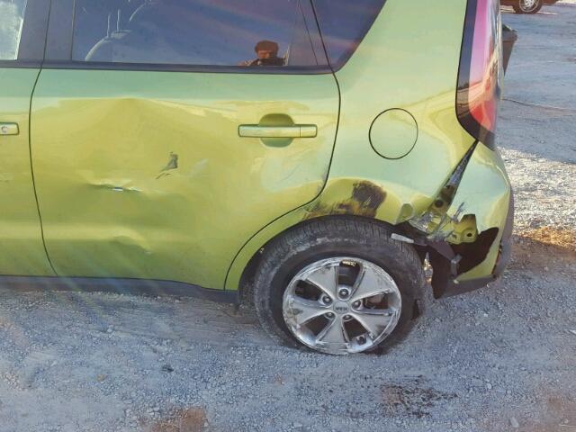 KNDJN2A22E7735188 - 2014 KIA SOUL GREEN photo 9